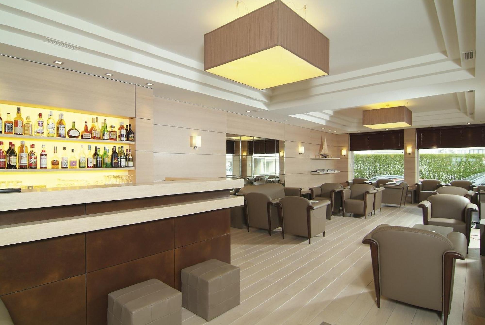 Hotel Atlanta Knokke Esterno foto